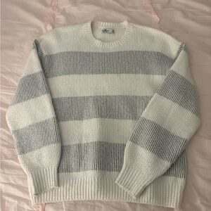 Hollister Striped Gray and White Sweater